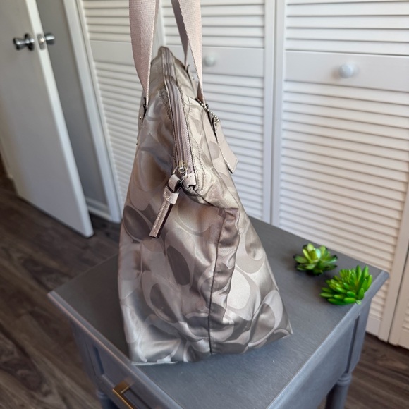 Y2K Coach signature nylon getaway tote project bag taupe - Picture 3 of 10
